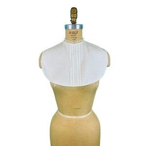 Vintage 1940s White Collar Detachable Egyptian Bib